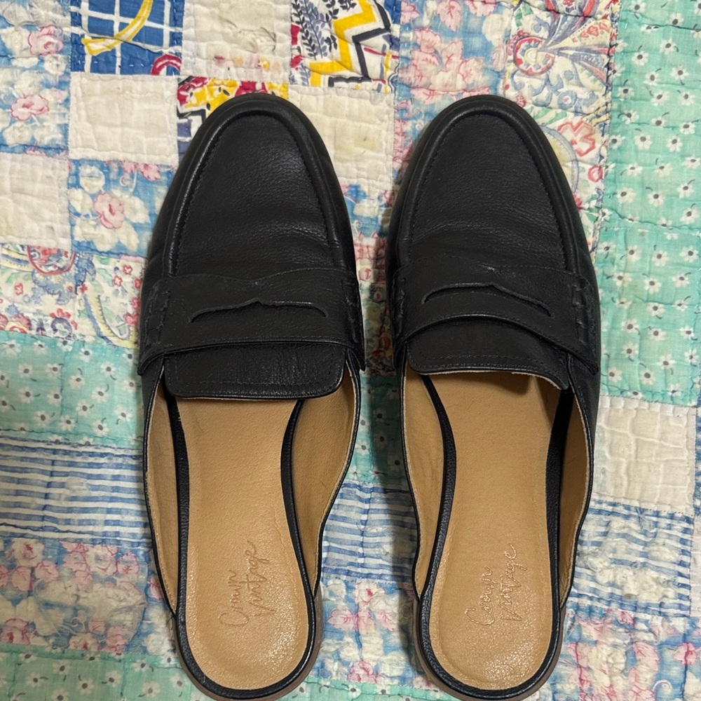 Crown Vintage Black Mules